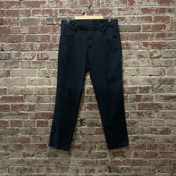 Lululemon Men's ABC Classic Pants Size 38 Black - Picture 4 of 10
